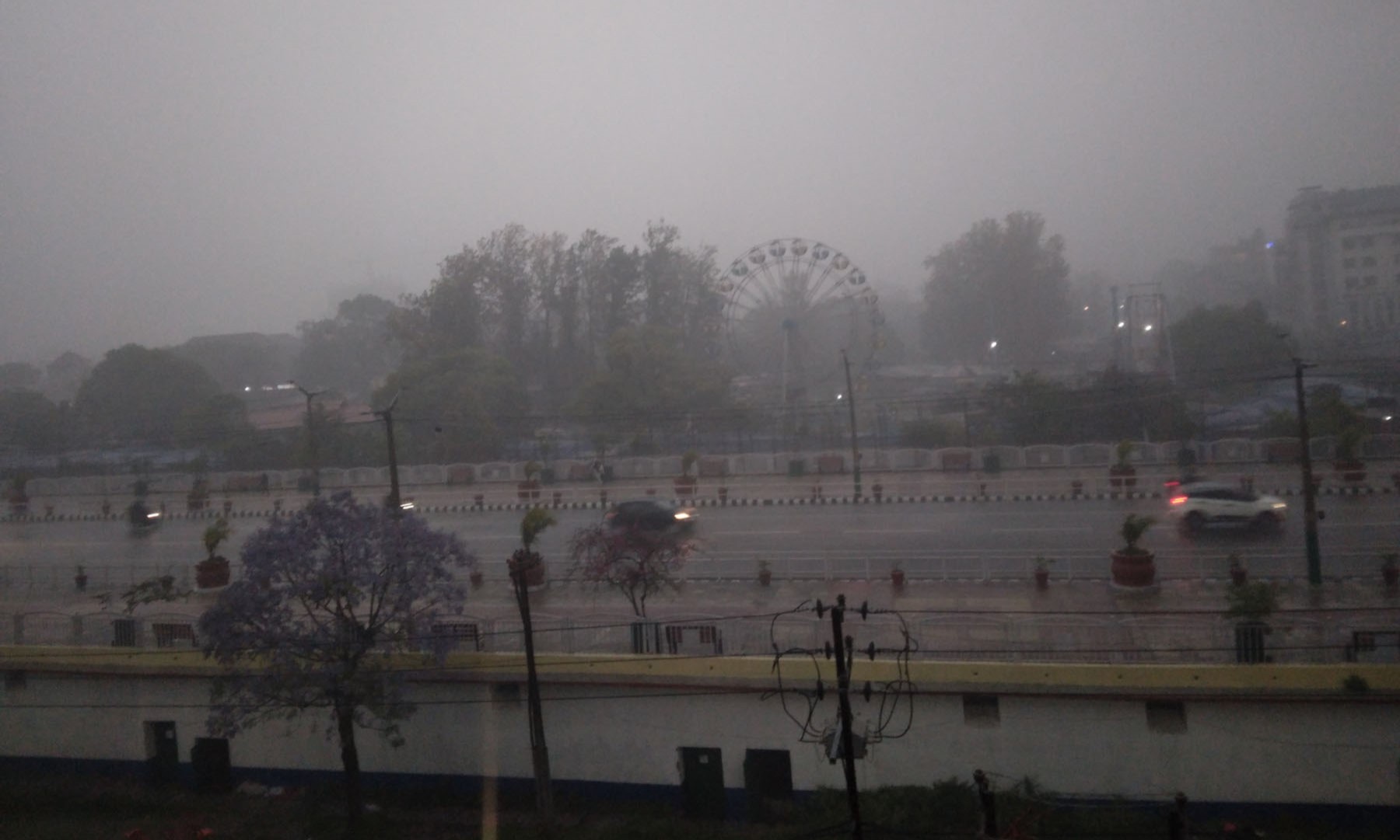 हावाहुरी सहित वर्षाले काठमाडौं उपत्यका प्रभावित, साँझमै अँध्यारो