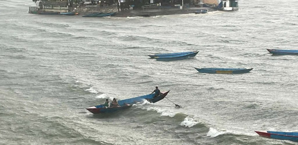 सशस्त्र प्रहरी बलले ११ जनाको सकुशल उद्धार