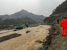 जिल्ला प्रहरी कार्यालय काभ्रेको सहयोगमा ६००यात्रुको सुरक्षित उद्धार