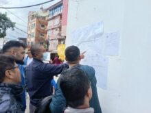 जोखिमयुक्त बस्ती हटाउँदै सरकार, प्रभावितलाई होल्डिङ सेन्टर
