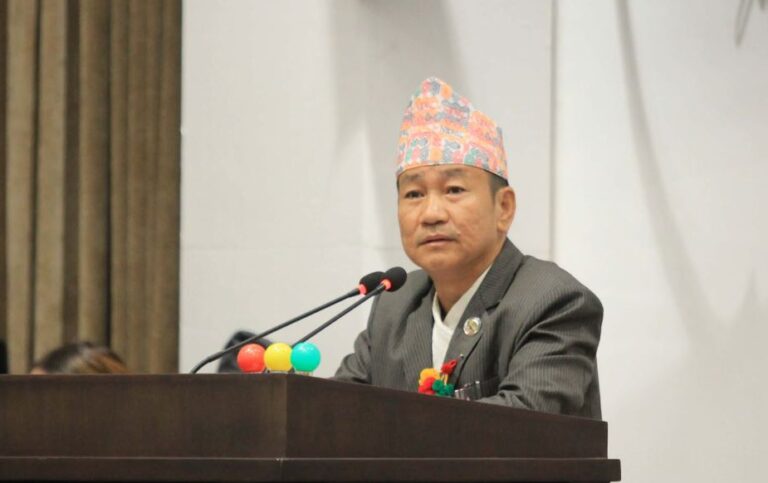 प्रधानमन्त्रीकै अभिव्यक्ति प्रधानमन्त्रीले सच्याउनुपर्छ : हर्क साम्पाङ