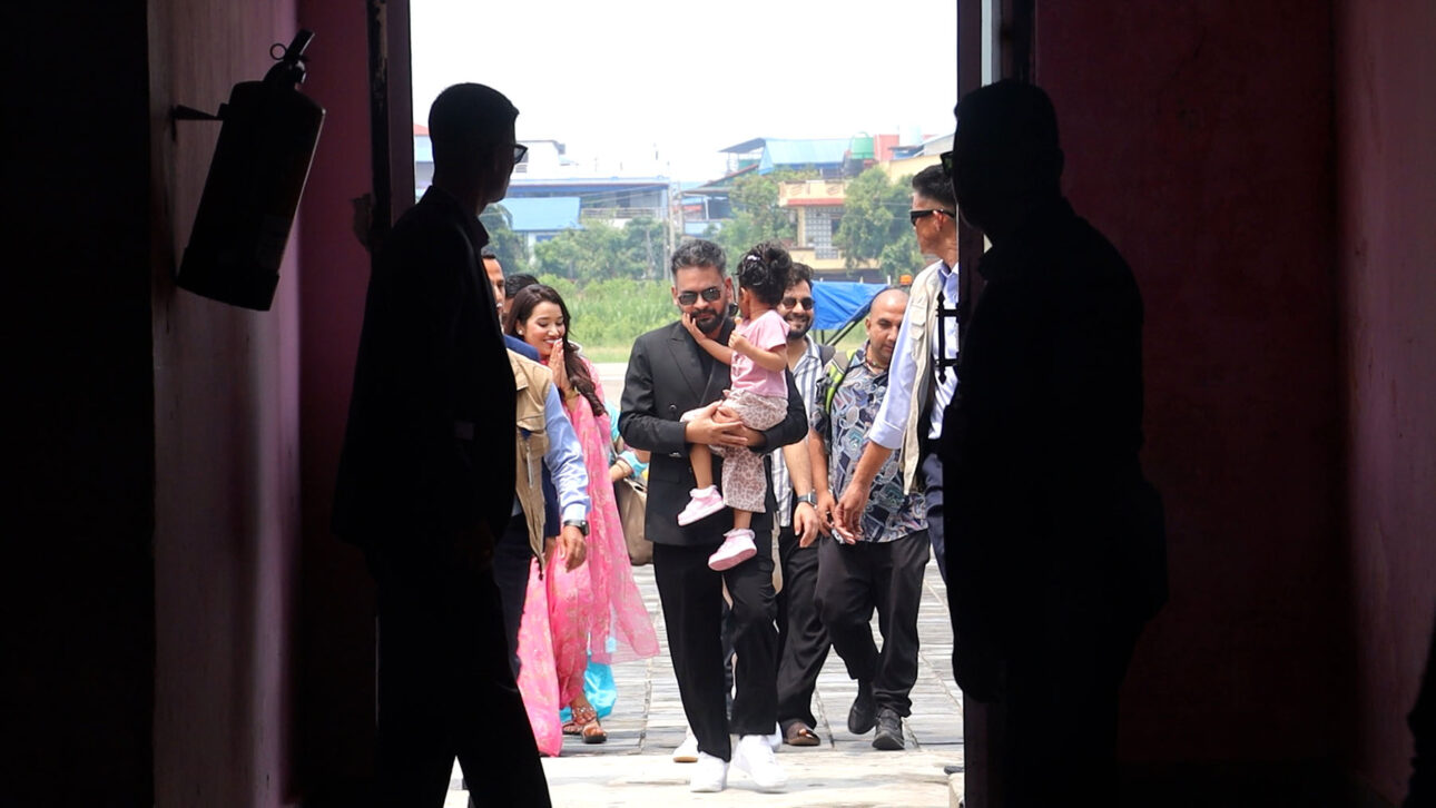 रास्वपाको प्रथम महाधिवेशनमा सहभागी हुन बालेन्द्र शाह चितवन आइपुगे
