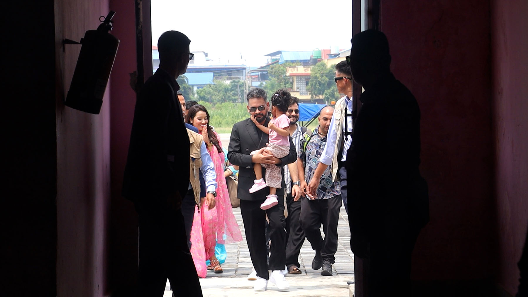 रास्वपाको प्रथम महाधिवेशनमा सहभागी हुन बालेन्द्र शाह चितवन आइपुगे