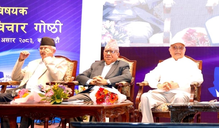 माधव नेपाल: भावनात्मक अभिव्यक्तिले मात्र कम्युनिस्ट एकता सम्भव हुँदैन