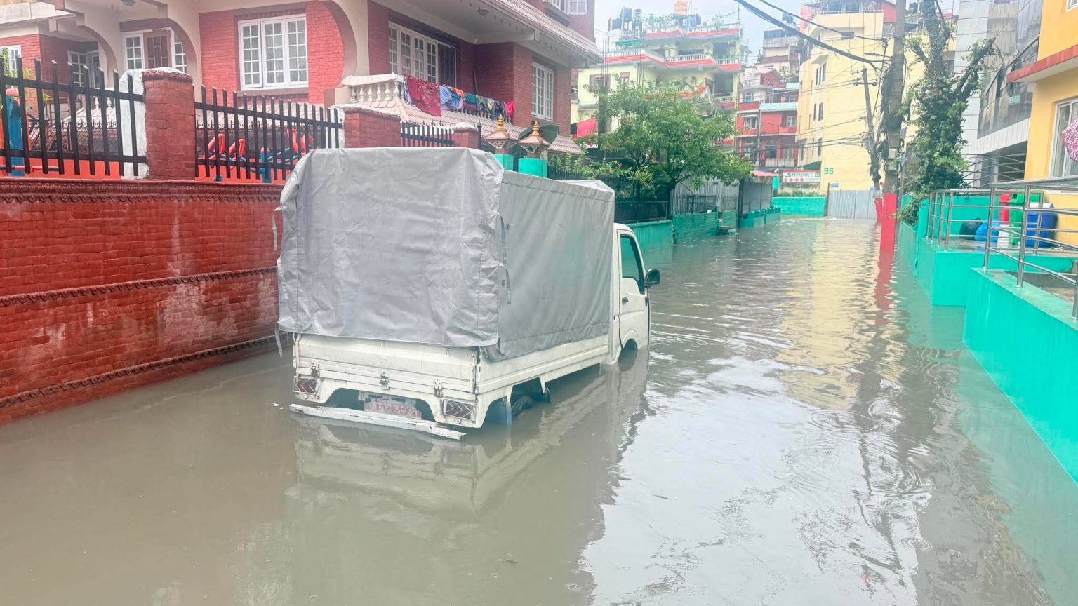 काठमाडौं उपत्यकामा भारी वर्षा, माइतीघर–अनामनगर क्षेत्रमा डुबान