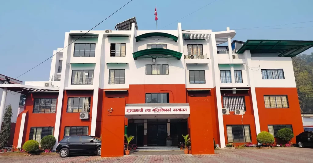बागमती सरकारबाट बाहिरिँदै एमाले, आजै ६ मन्त्रीले दिने सामूहिक राजीनामा