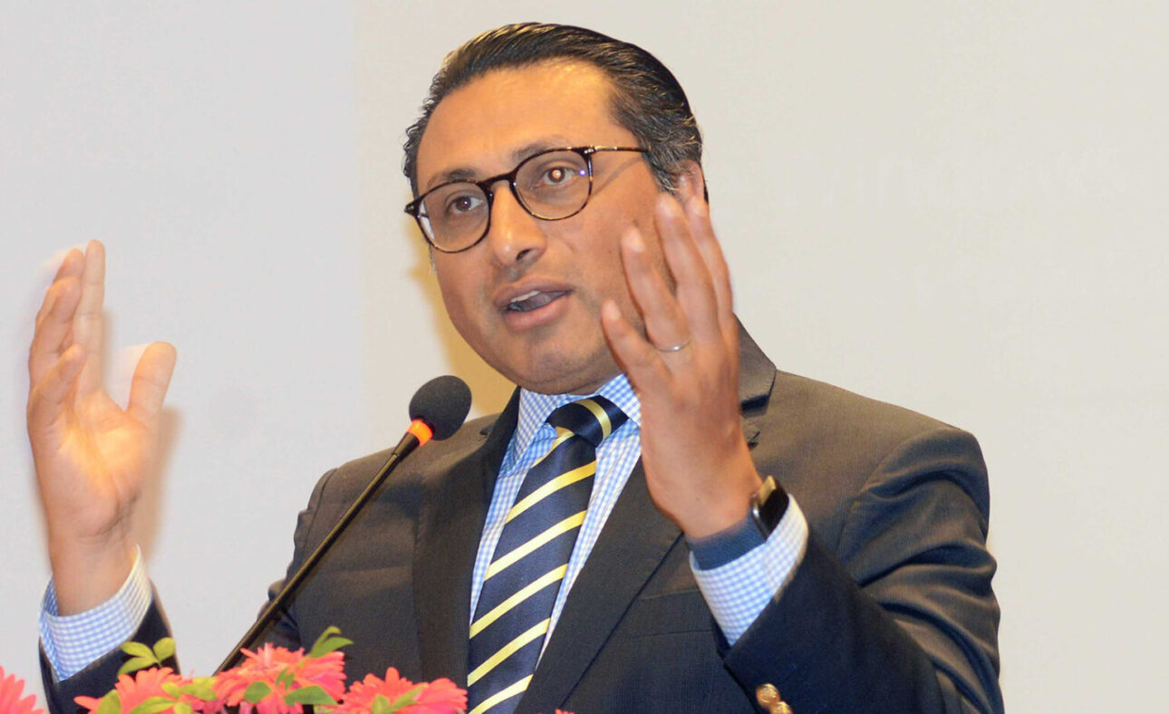 आर्थिक सुधारका कानुनी जटिलता ‘मिसन मोड’मा समाधान गर्न अर्थमन्त्री वाग्लेको निर्देशन