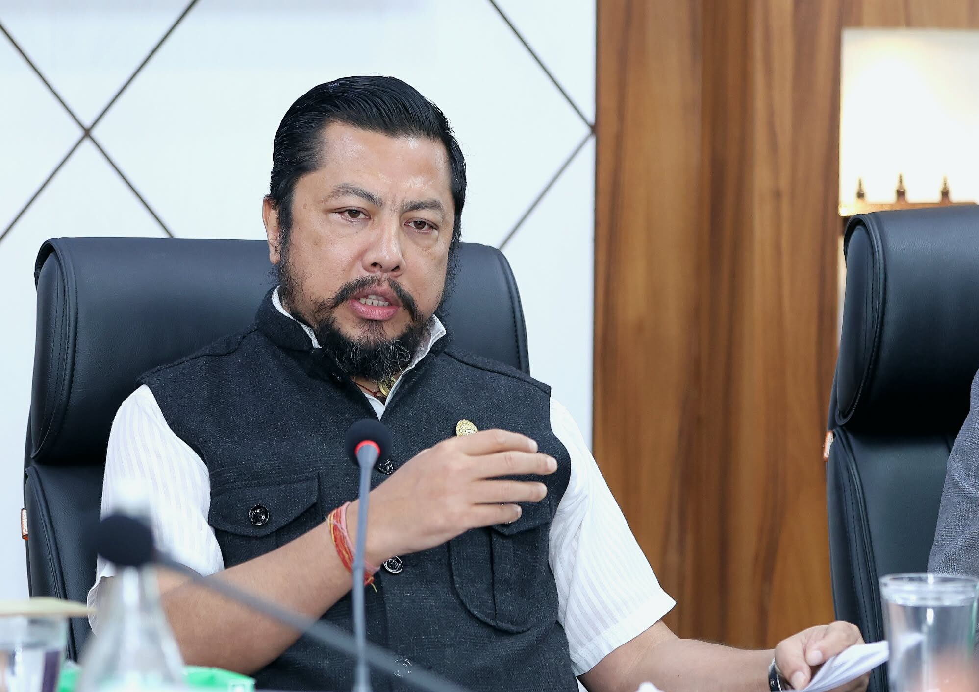 बिजुलीको महसुल घटाउने सरकारको गृहकार्य तीव्र, सिजनल ट्यारिफमा छलफल