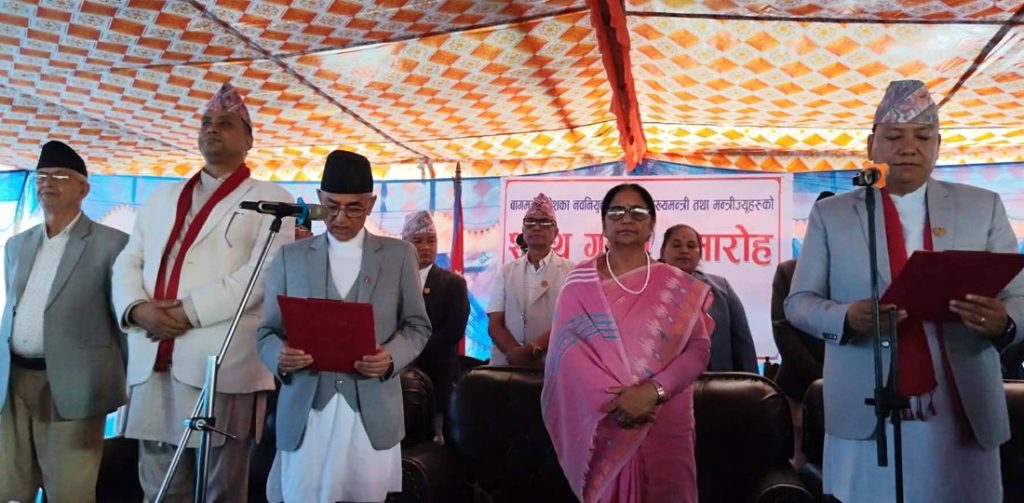 बागमतीका नवनियुक्त मुख्यमन्त्री किरण थापामगरले लिए शपथ
