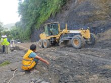 कृष्णभीरमा नयाँ ट्र्याकमा ग्राभेल हाल्न थालियो, सडक खुलाउने तयारी तीव्र