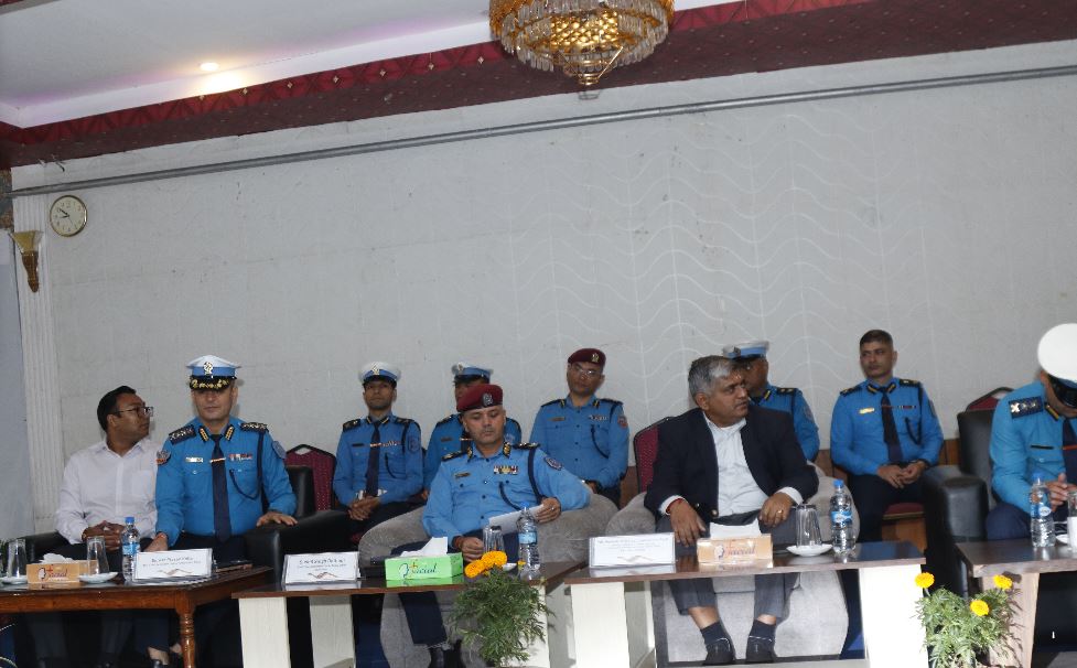 सडक दुर्घटना न्यूनीकरणमा चालक, ट्राफिक प्रहरी र नागरिकको भूमिका महत्वपूर्ण