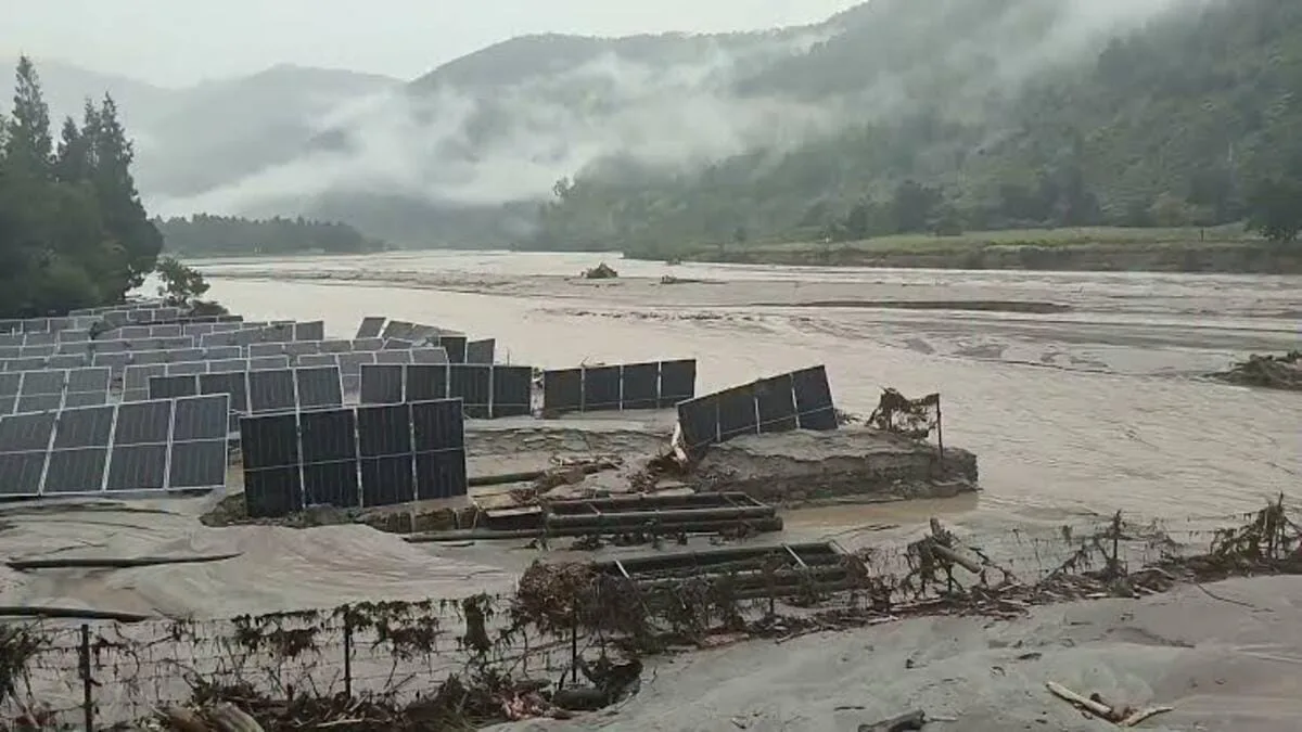 भुटानमा हिमताल विस्फोटपछि भीषण बाढी, तातोपानी कुण्ड र राजमार्गमा क्षति